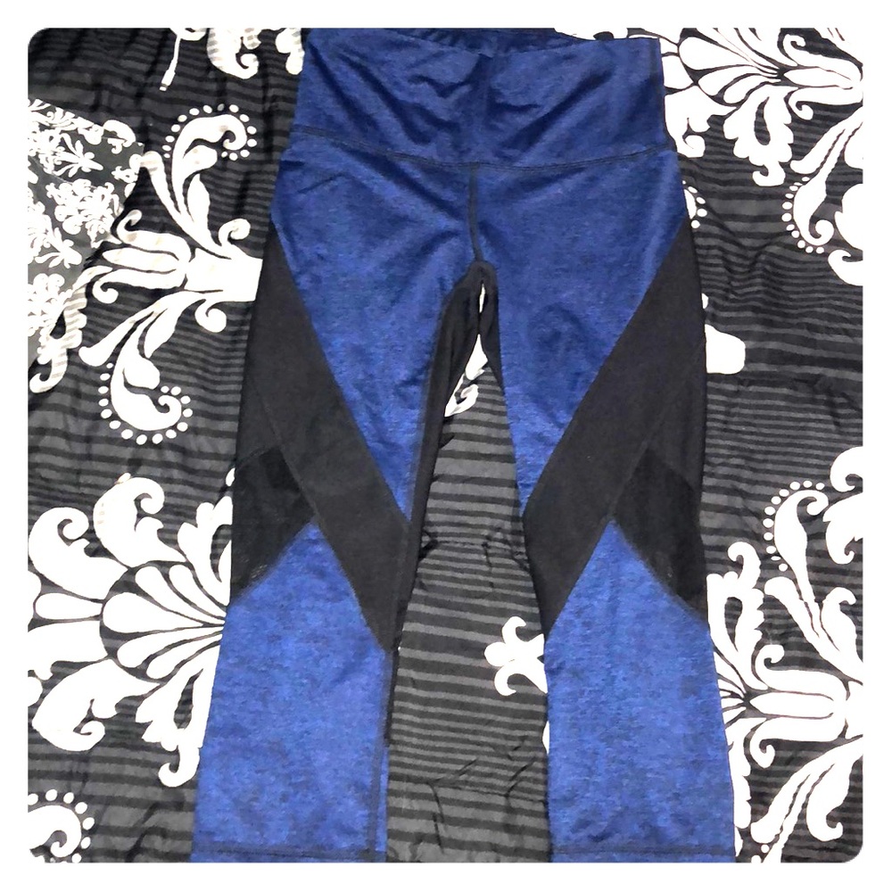 Cropped Blue & Black Mesh Athletic Wear Leggings